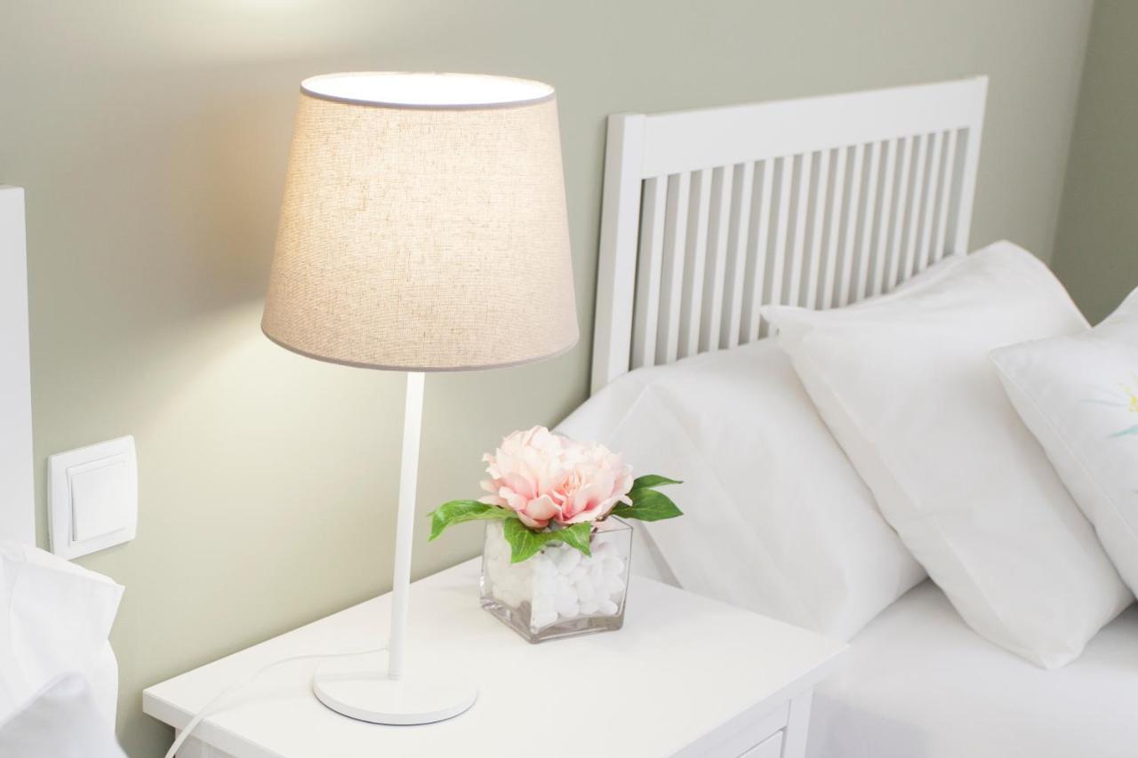 Celia Apartment Roa Bagian luar foto